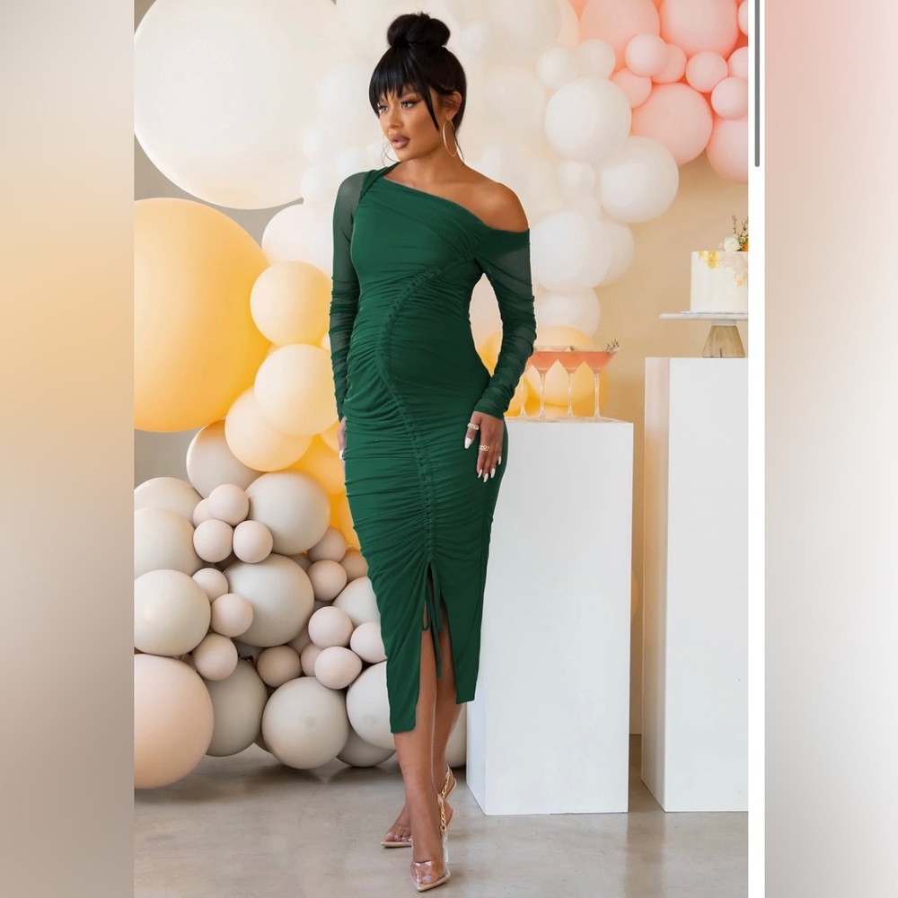 Green Mesh Asymmetrical Maternity Midi Dress Size M/ 8 EUC